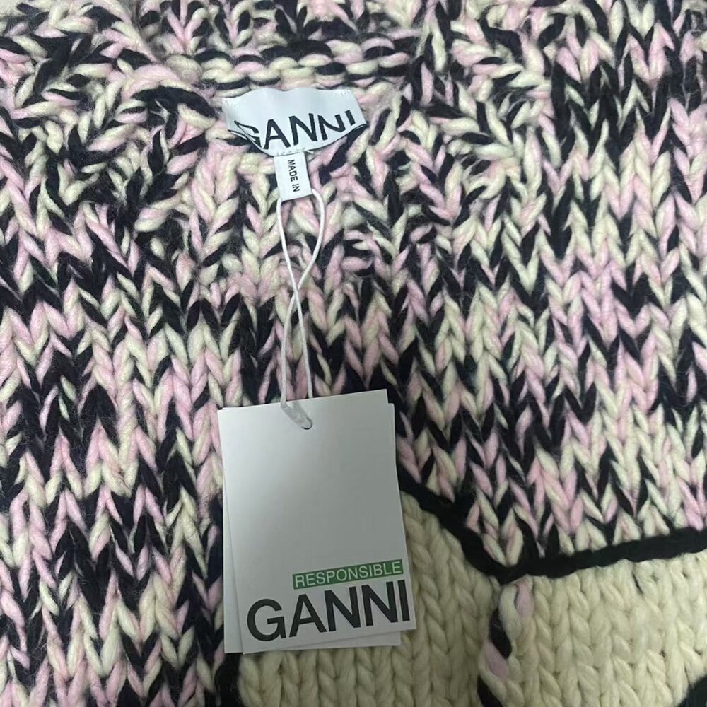 Ganni round neck short sleeveless knitted vest Size SMALL - Picture 2 of 6
